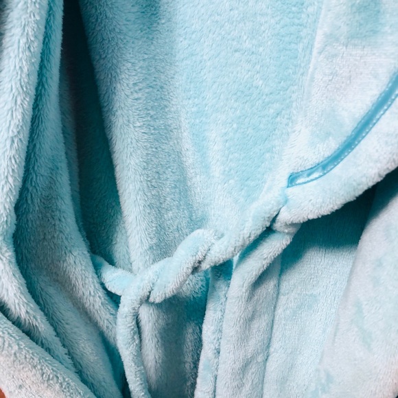 SOLD! Blue Robe - Picture 2 of 3